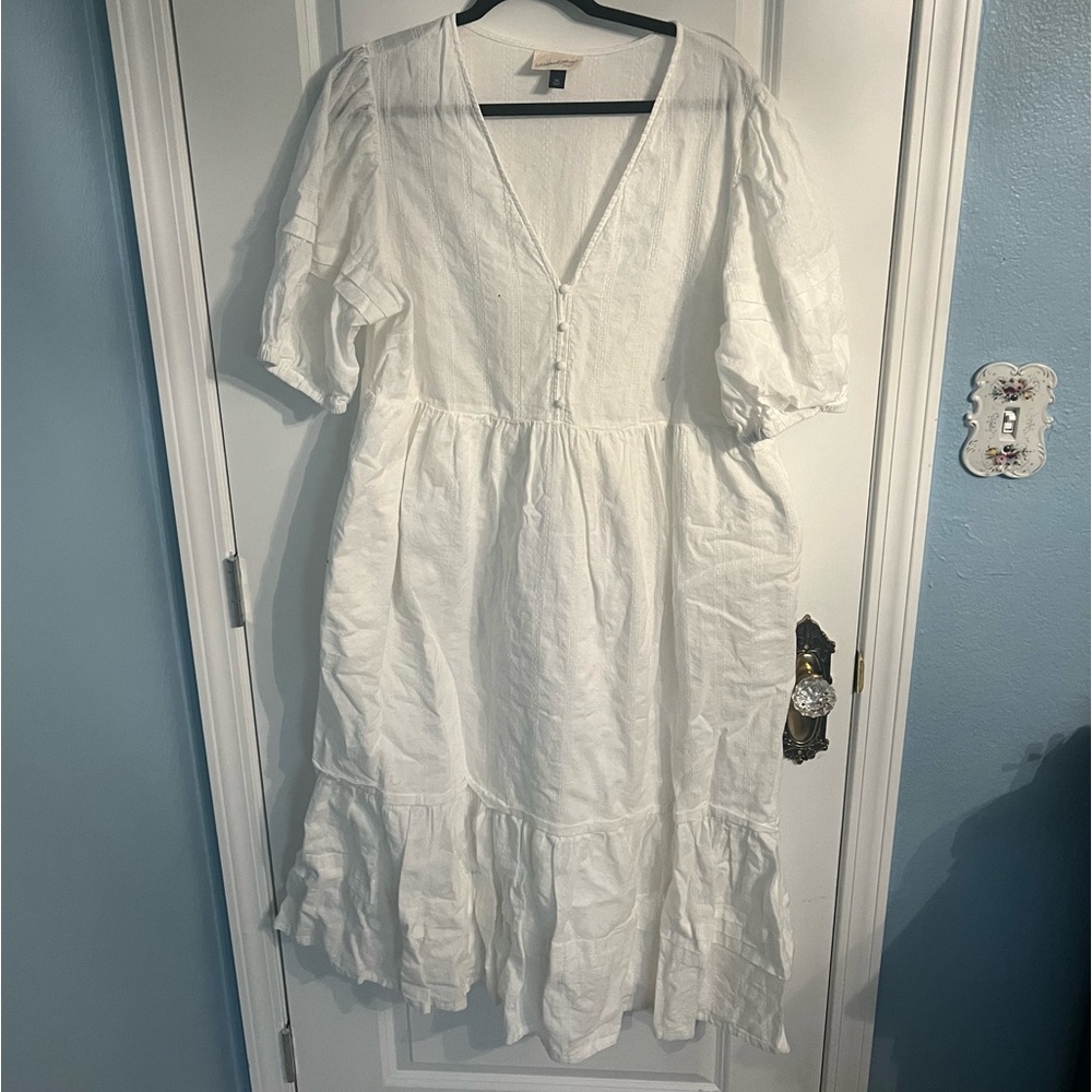 Universal Thread White Maxi Dress